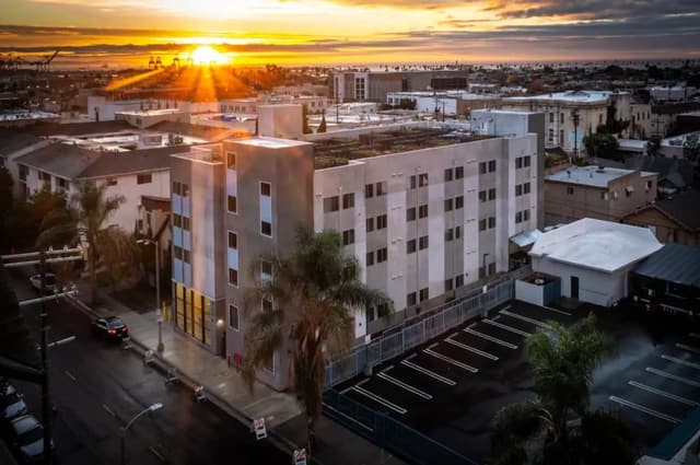 6th & Pacific, San Pedro, Los Angeles