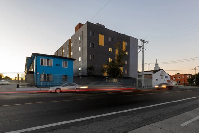 Avalon & 107th, South Los Angeles