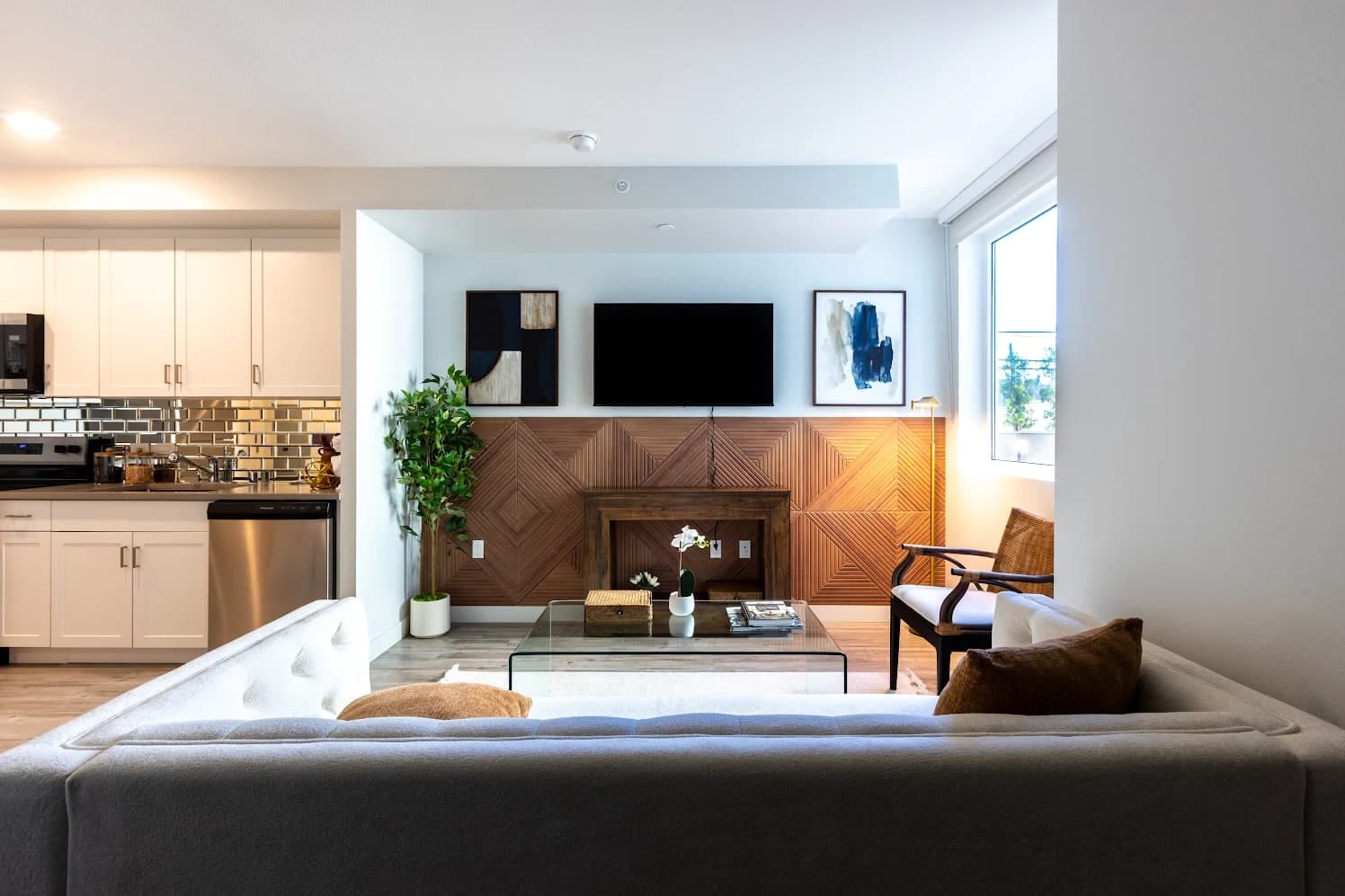 Crenshaw Lofts, photo 4 of 8