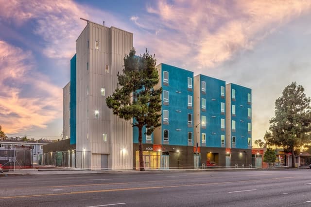 MLK & Buckingham — Crenshaw, Los Angeles